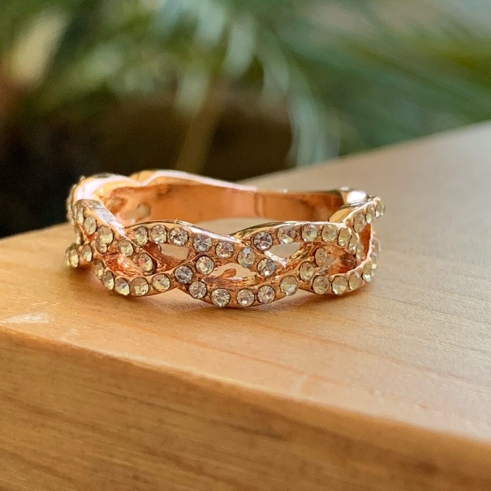 Rings For Women Rose Gold Micro Zirconia Tail - Picture 2 of 8